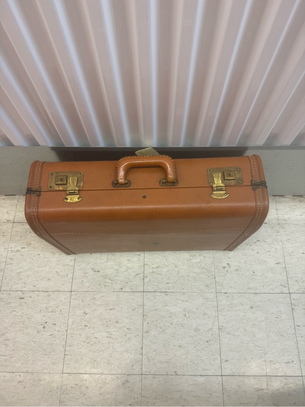 Classic Tan Leather Briefcase - Vintage Style